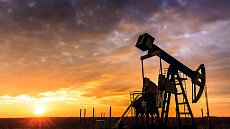 Нефть незначительно подешевела на ведущих мировых биржах