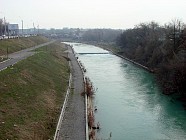 Тошкентда 9 кун олдин йўқолиб қолган бола уйи ёнидаги каналдан топилди 